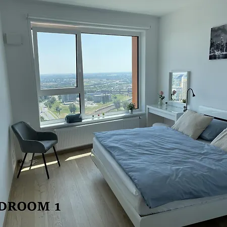 View From 30. Floor, Parking Price Included Апартаменти Братислава