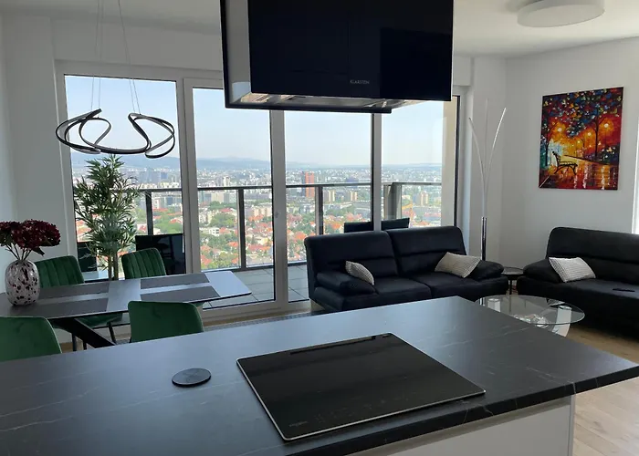 View From 30. Floor, Parking Price Included * Bratysława